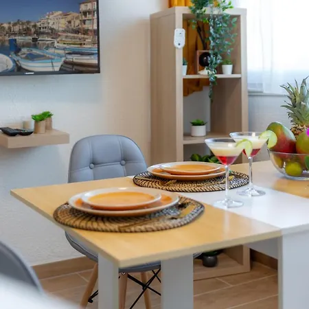 The Sunshine- Cozy-sea View - Beach- Host Provence