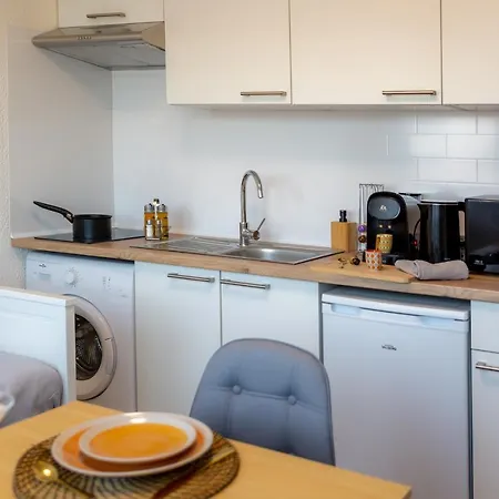 Apartment The Sunshine- Cozy-sea View - Beach- Host Provence *